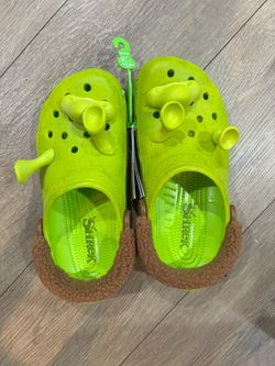 Shrek Crocs