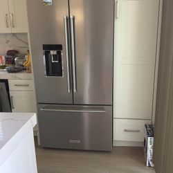 Kitchen Aids Refrigerator 