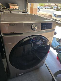 Samsung Front Load Washing Machine with Steam