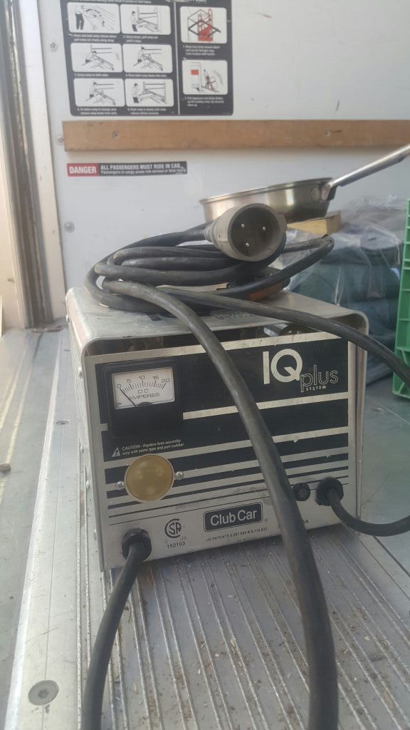 IQ plus system (club car) battery charger