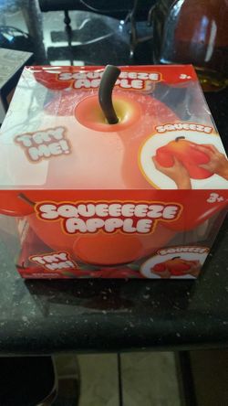Jumbo apple