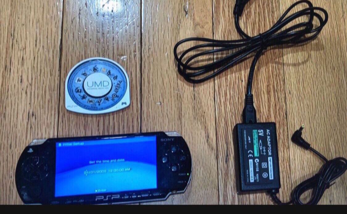 Sony PSP-1001 Handheld Console With Power Supply 