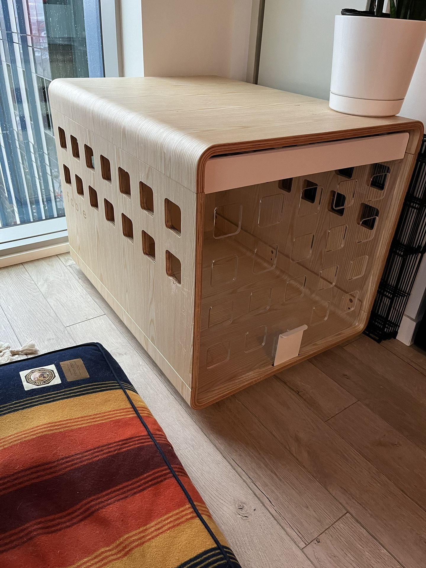 Fable Dog Crate Large