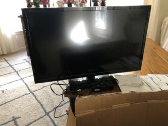 Insignia 32” LED TV