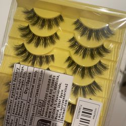 10 Pairs Of Lashes 