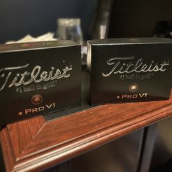RARE! Titleist LEFT DOT ProV1 (2 Dozen Available)