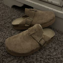 American Eagle Brown Clogs Mule Suede Leather Shoe- W size 9