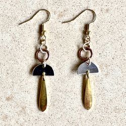 ⚜️ Beautiful gold tone with copper and silver tone geometric charm earrings