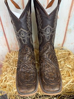NEW SIZE 10 COWBOY BOOTS BEAUTIFUL