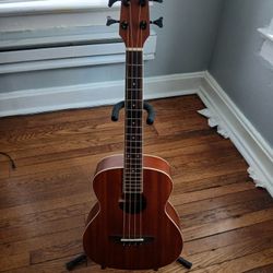 Lanikai A/E Bass Ukulele 