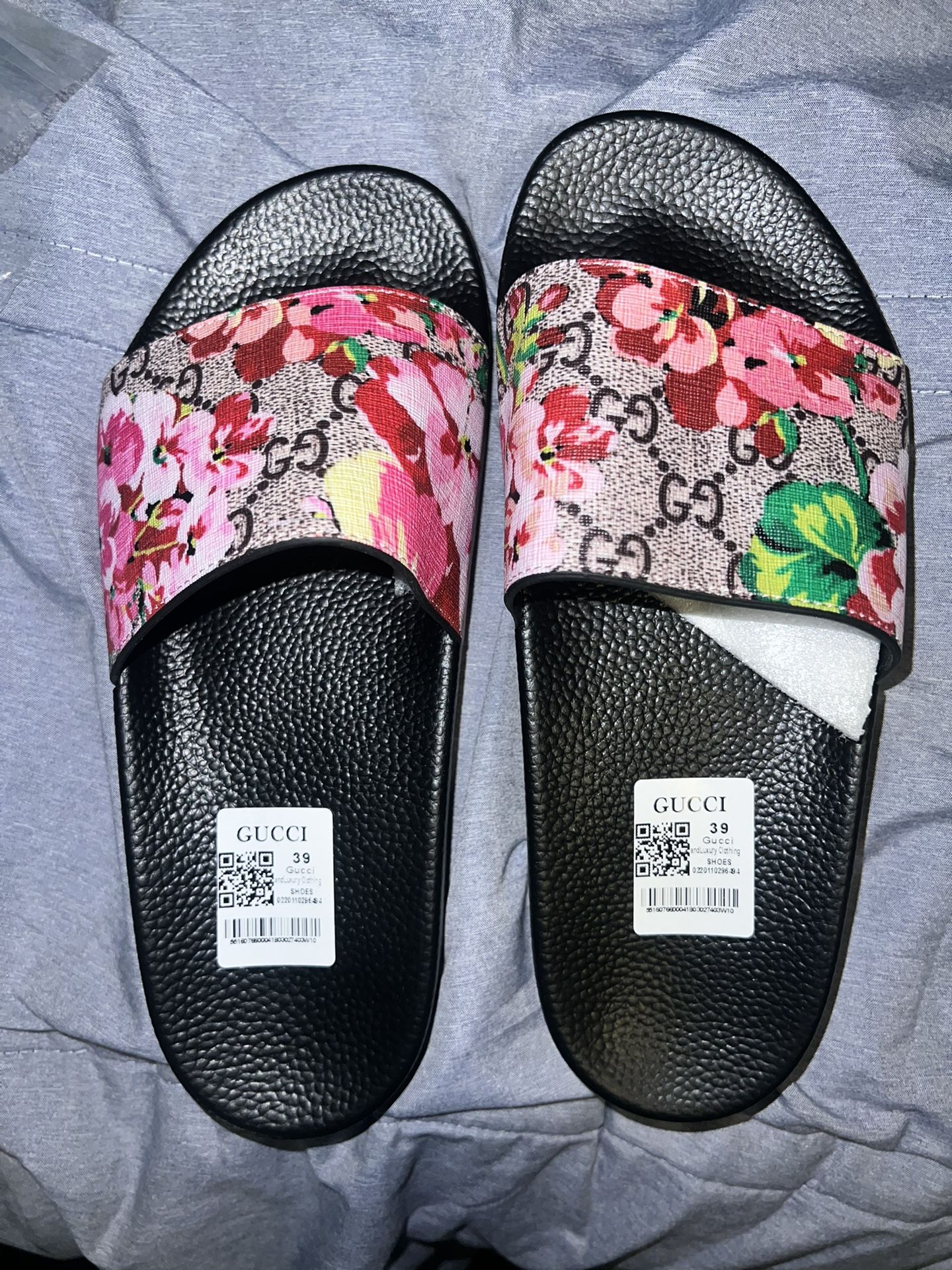 Gucci GG Supreme Monogram Blooms Slide Sandals Women