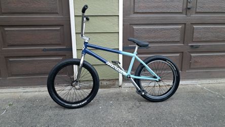 Sunday Darkwave BMX