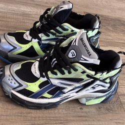 Balenciaga Sneakers Size 8