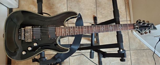 Schecter Hellraiser                             LIMITED EDITION OF THE C1 FR, Korean made, EMGs, Floyed Rose