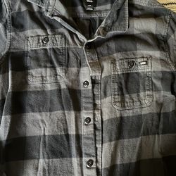 Vans long sleeve shirt size L
