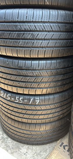 Set Of Tires (4) 215-55-17 Michelin Defender