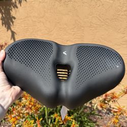 Bike Seat Saddle FMFXTRA Black