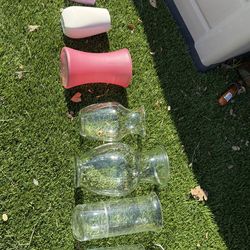 Vases 1 dollars each