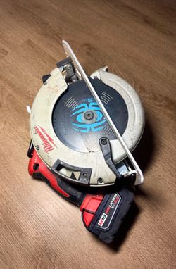 Milwaukee cordless circular saw