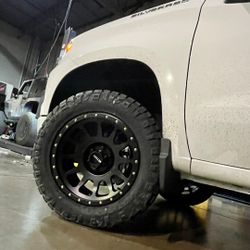 2.5" Leveling Kit & Installation. Truck Suv Jeep 