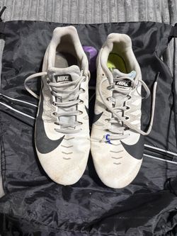 9 1/2 Men’s Nike track cleats