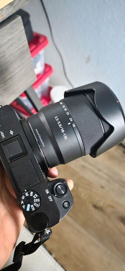 Sony Alpha a6400 with 3.5-6.5/18-135 lens