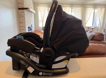 Graco Snugride 35 Lite LX Car seat