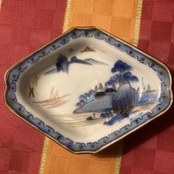 Vintage Diamond Shaped Asian Dish