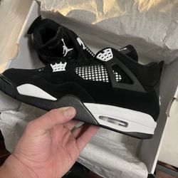 Air Jordan Retro 4 ‘Thunder’