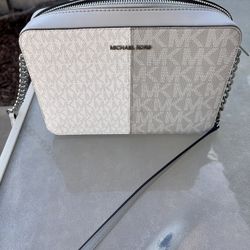 Michael Kors Crossbody