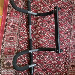 Pull Up Bar