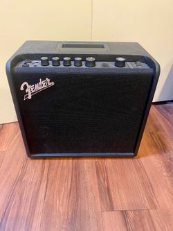 Fender Mustang LT25 25W Guitar Amplifier Amp