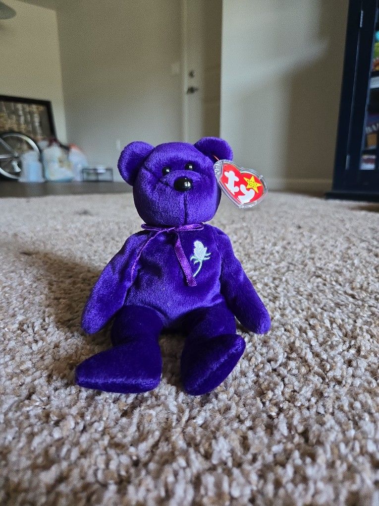 Princess Diana TY Beanie Baby – 1997 – Rare Canadian Tag – Near Mint Condition