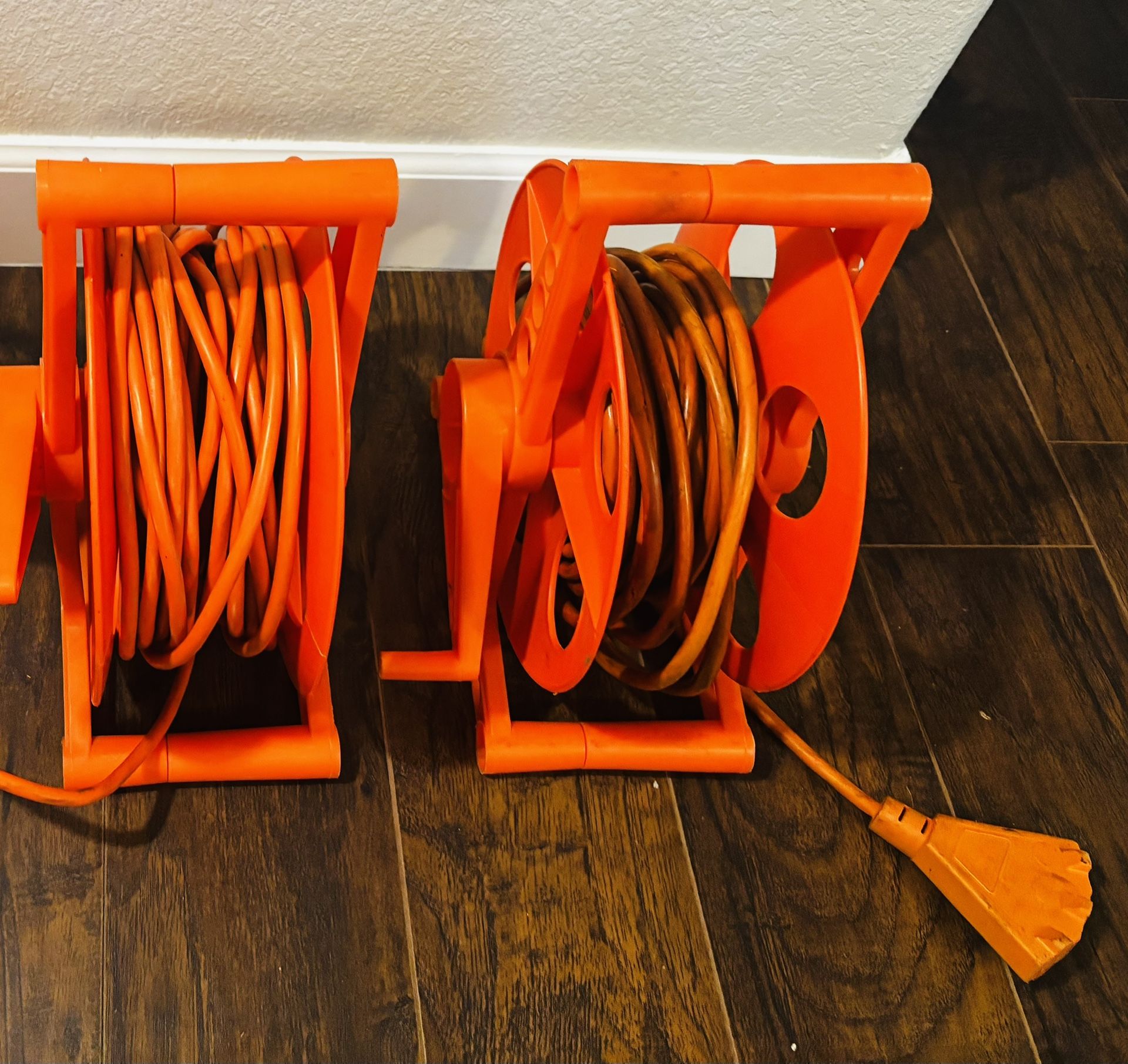 Extension Cords with Cord Manager