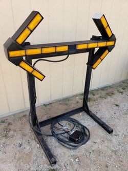 Large Lighted Whelen Traffic Directional Arrow - Commercial Work Truck
