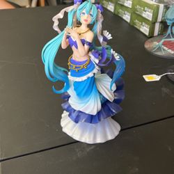 Vocaloid Statue