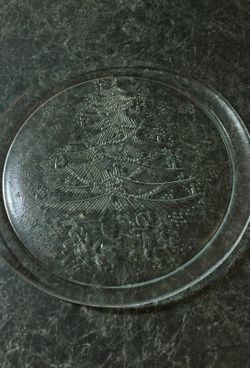 13’ glass Christmas platter Christmas tree and bear