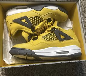 Lightning Jordan 4s