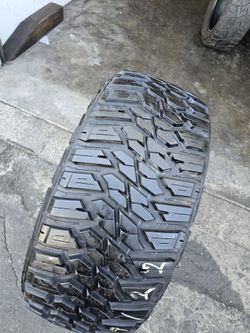 only one tire Lt37x13.50r22 Kanati Mug Hug MT may be 90% tread on DOT (4622) 10 ply  $150.00