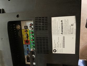 Vizio VO320e flat screen TV