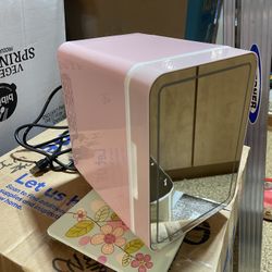 Mini Fridge