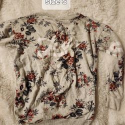  Floral Sweatshirt 