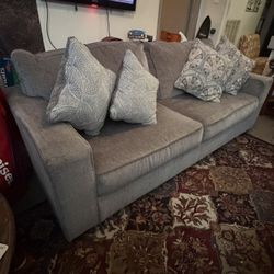 Large Gray Couch / Sofa – Must Go Fast