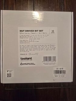 Nut driver bit set