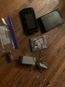 Nintendo Wii U Console Bundle with GamePad