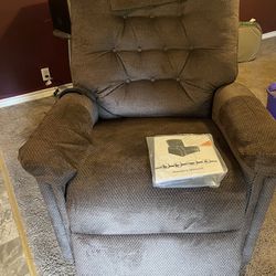 Brand New Electric Power Lift Chair Recliner 