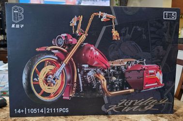 K Box 10514 Roman Moto Harley King Harley-Davidson Style Motorcycle 1/5 Scale 2111 pcs. "Lego" New!