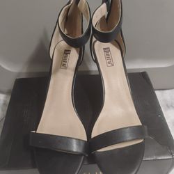 Heel's 