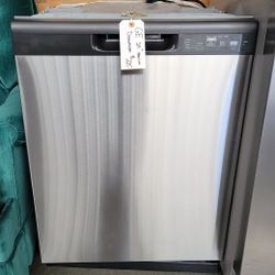 GE 24" Dishwasher 