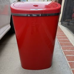 Electronic Mainstay Trash Can